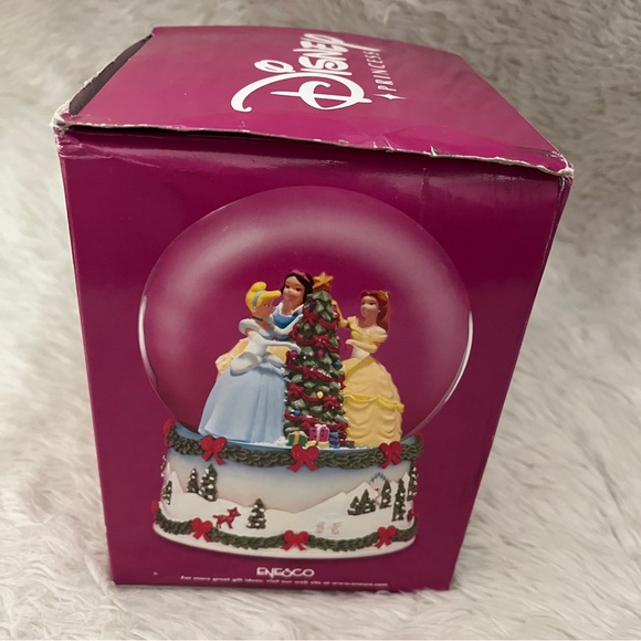 Disney Princess Water ball Snow globe - Picture 5 of 9
